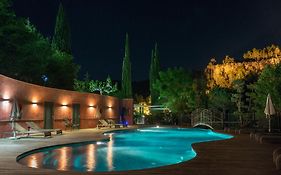 Hostellerie Les Gorges De Pennafort  4*